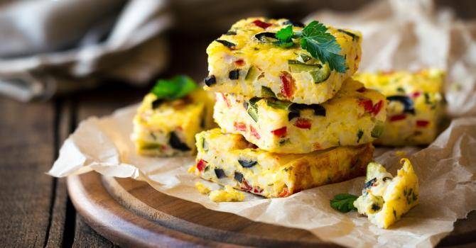 Omelette végétarienne \ fromage cheddar avec pommes de terre